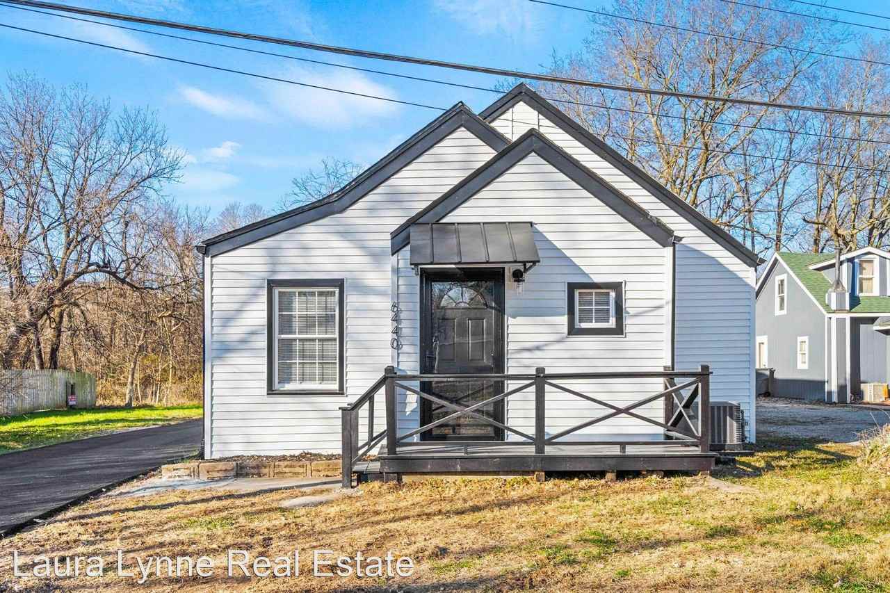 6440 Nw Waukomis Dr - Photo 2 of 38