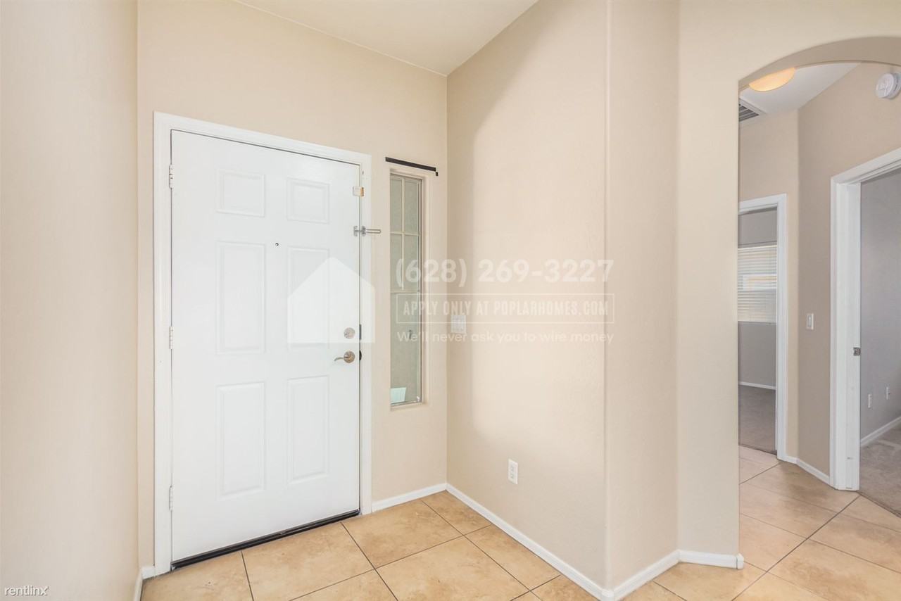 17040 W Zuni St - Photo 2 of 25