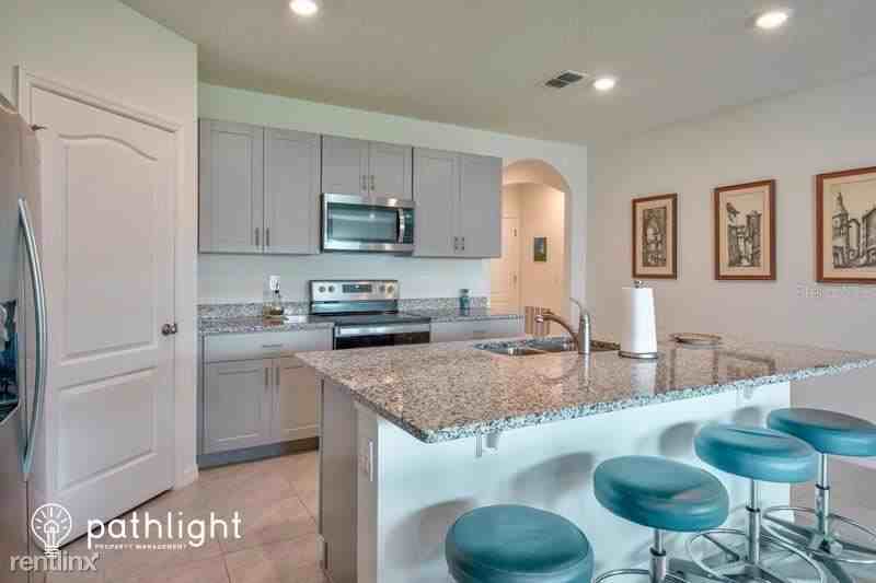 822 Big Bend Ave - Photo 2 of 17