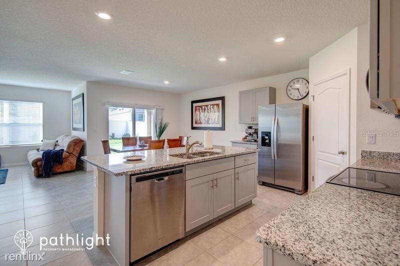 822 Big Bend Ave - Photo 3 of 17