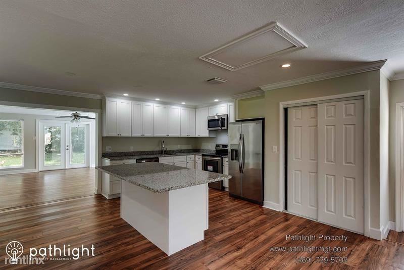 8218 Pamlico St - Photo 2 of 17