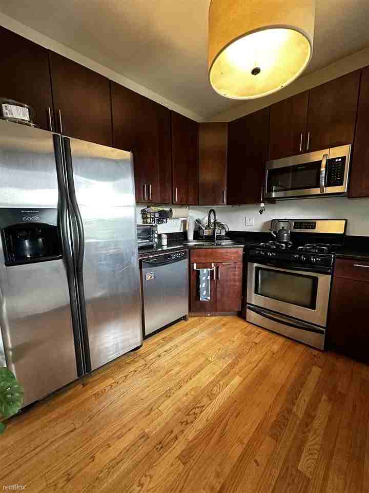 1015 N Campbell Ave - Photo 3 of 13