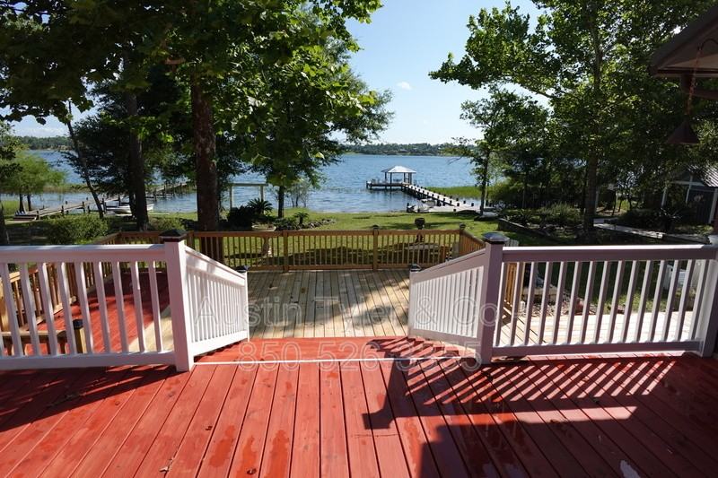444 Silver Lk N - Photo 2 of 28