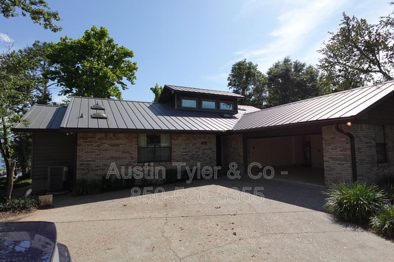 444 Silver Lk N - Photo 3 of 28