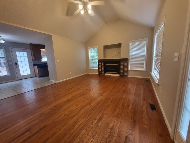 3915 Plaxico Rd - Photo 3 of 27