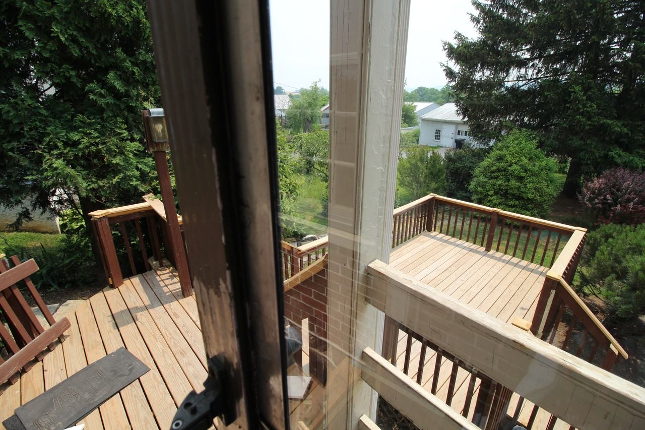 1078 E Main St - Photo 2 of 12