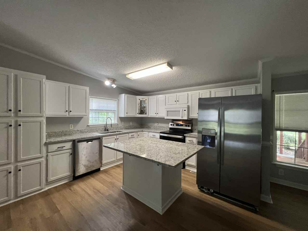 239 Smokey Ln - Photo 2 of 12