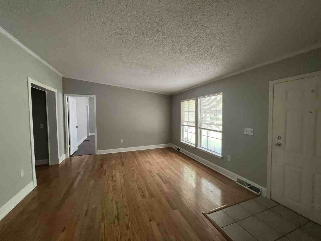 239 Smokey Ln - Photo 4 of 12