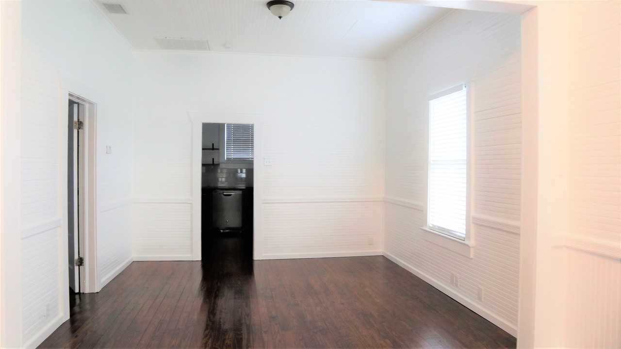 2218 E 3rd Ave - Photo 3 of 15