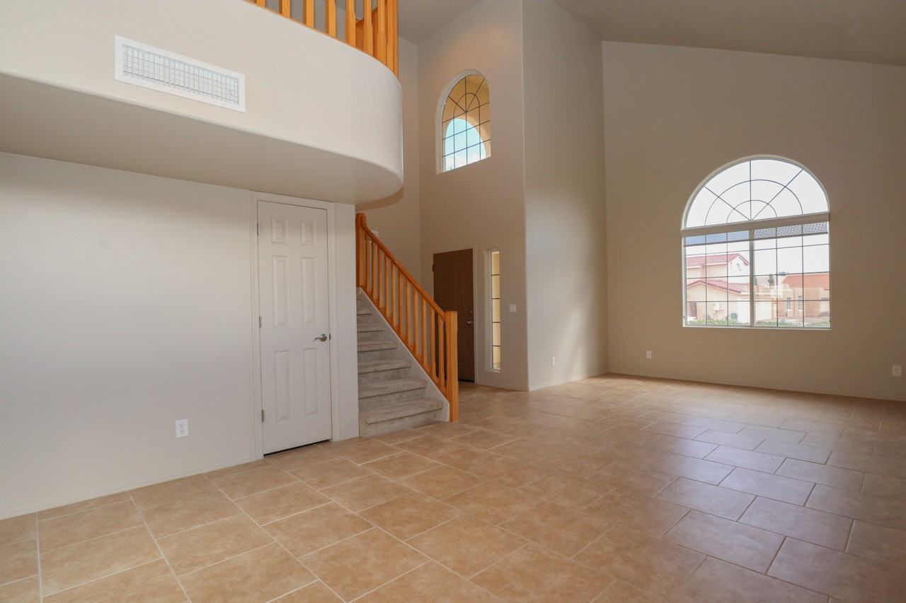 10225 N Tarheel Pl - Photo 2 of 33
