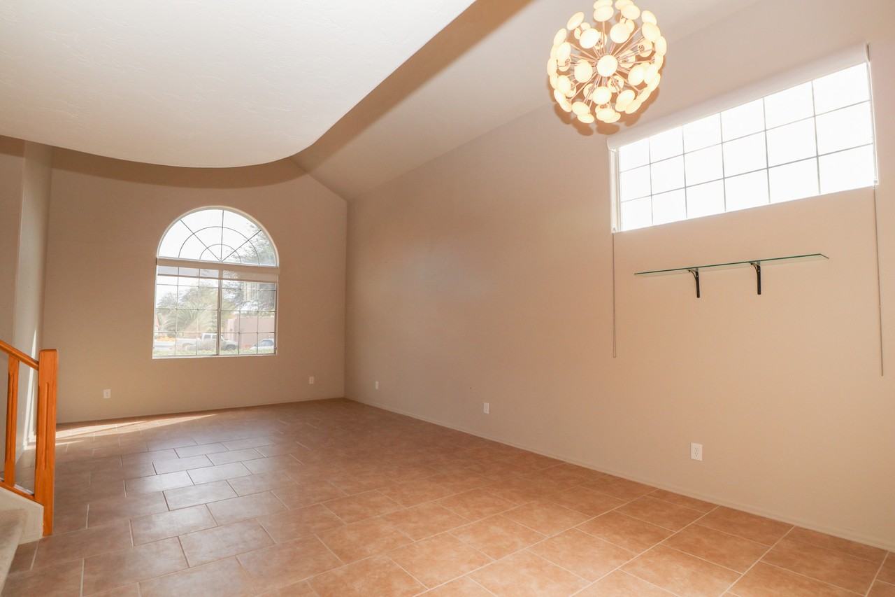 10225 N Tarheel Pl - Photo 3 of 33