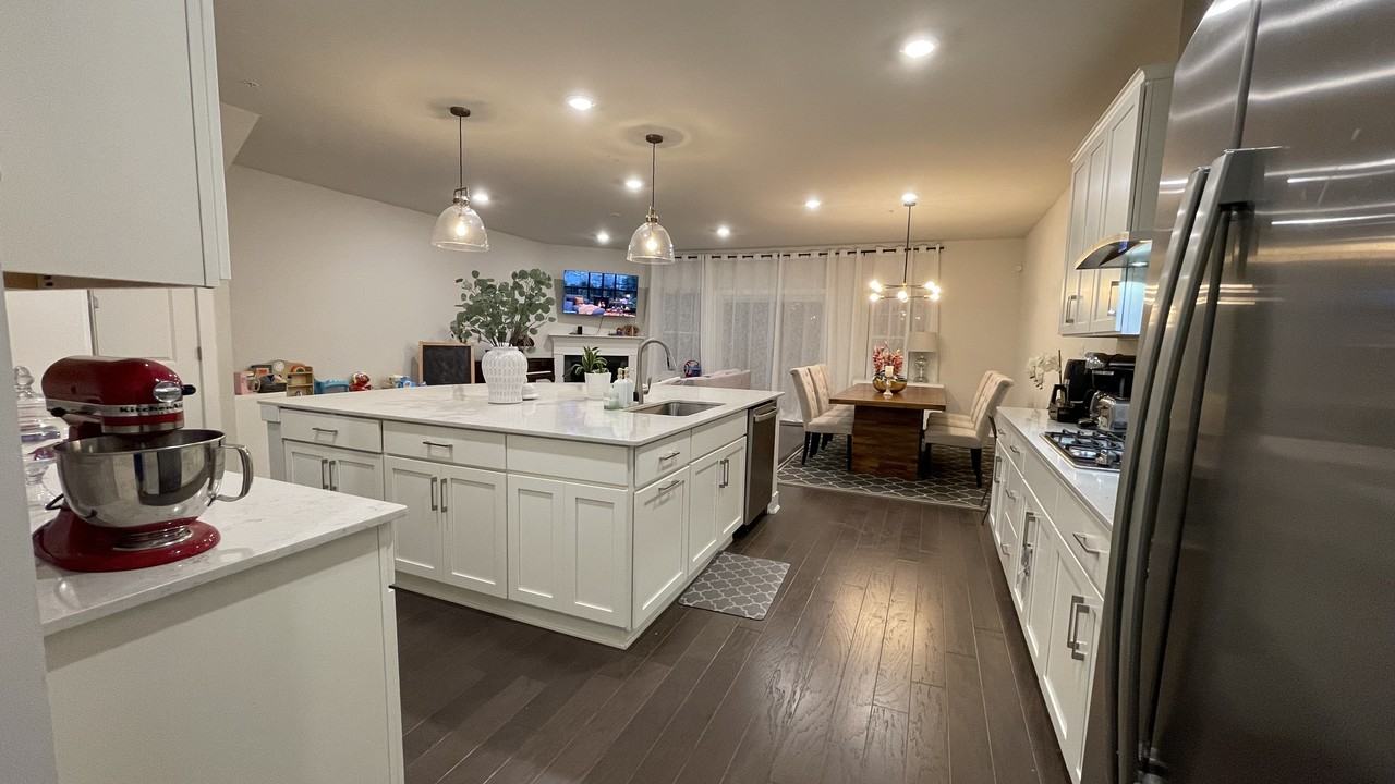 36 Lochiel Ln #36 - Photo 2 of 21