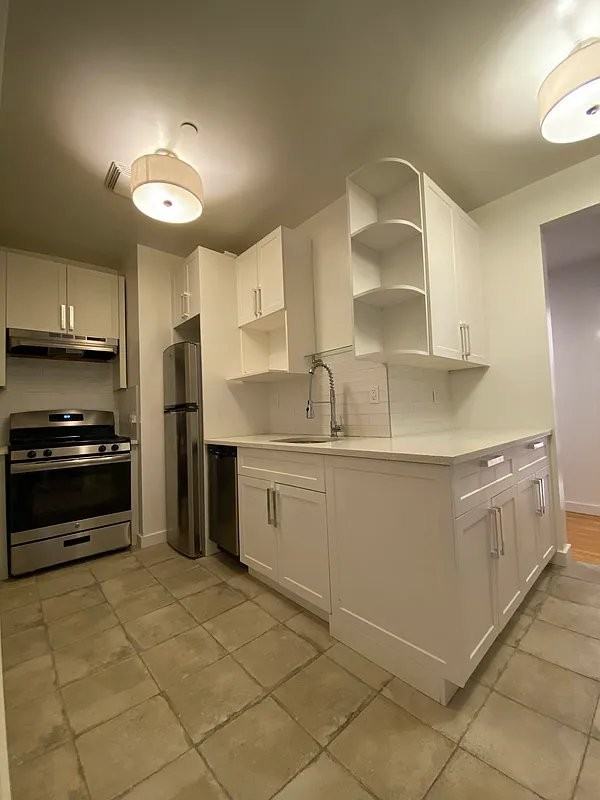 Fulton St #PH13 - Photo 2 of 18