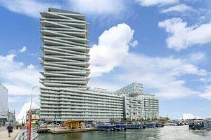 15 Queens Quay E #617