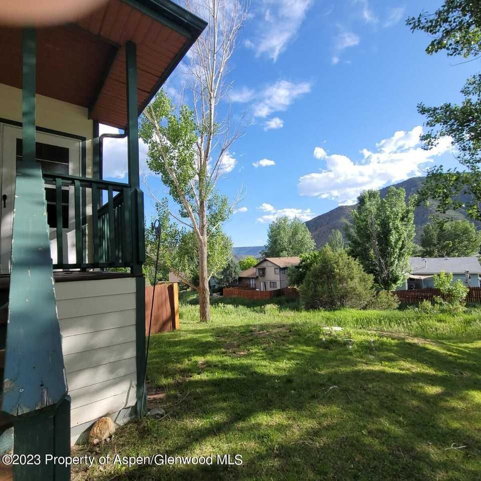 694 Alder Ridge Lane, New Castle, CO 81647 2 Bedroom House for 208