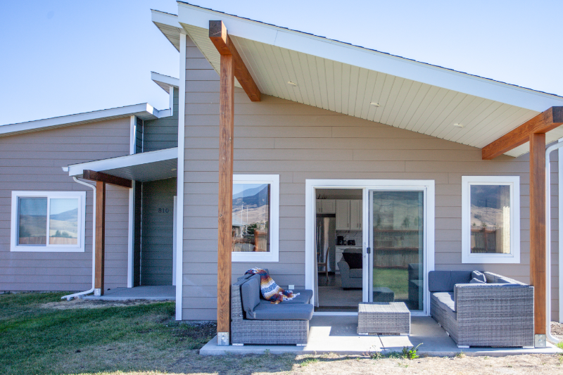 810 N 13th St - Photo 3 of 45