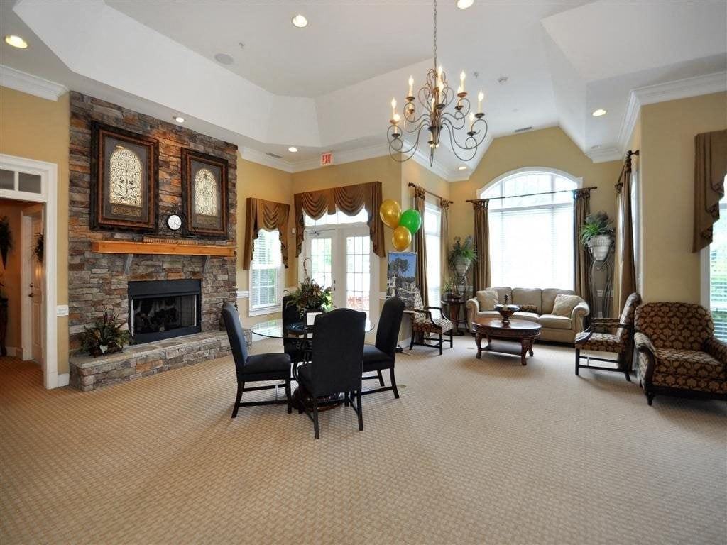 Village on the Green Apartments 2975 Continental Colony Pkwy Sw