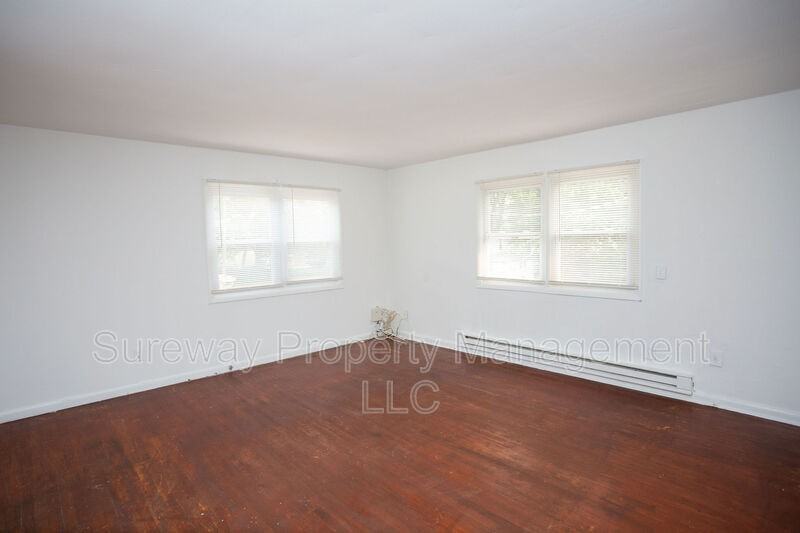 204 B, Lakehurst - Photo 3 of 39