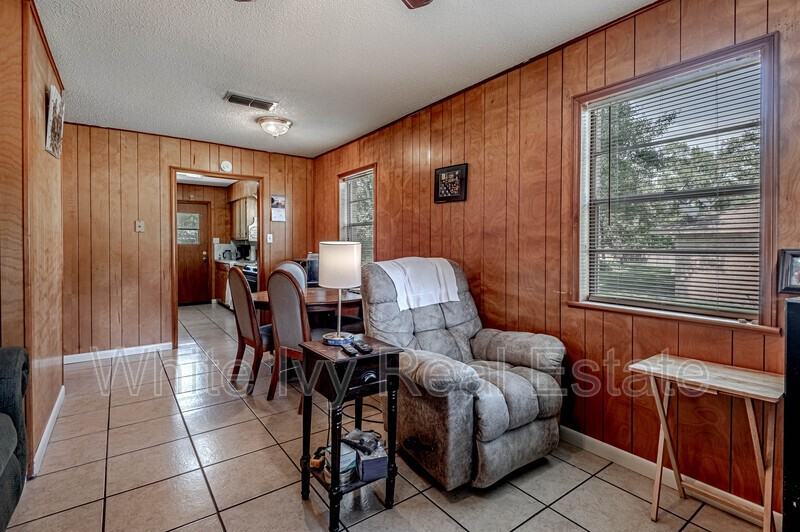 116 Mcadams Ln #C - Photo 3 of 19