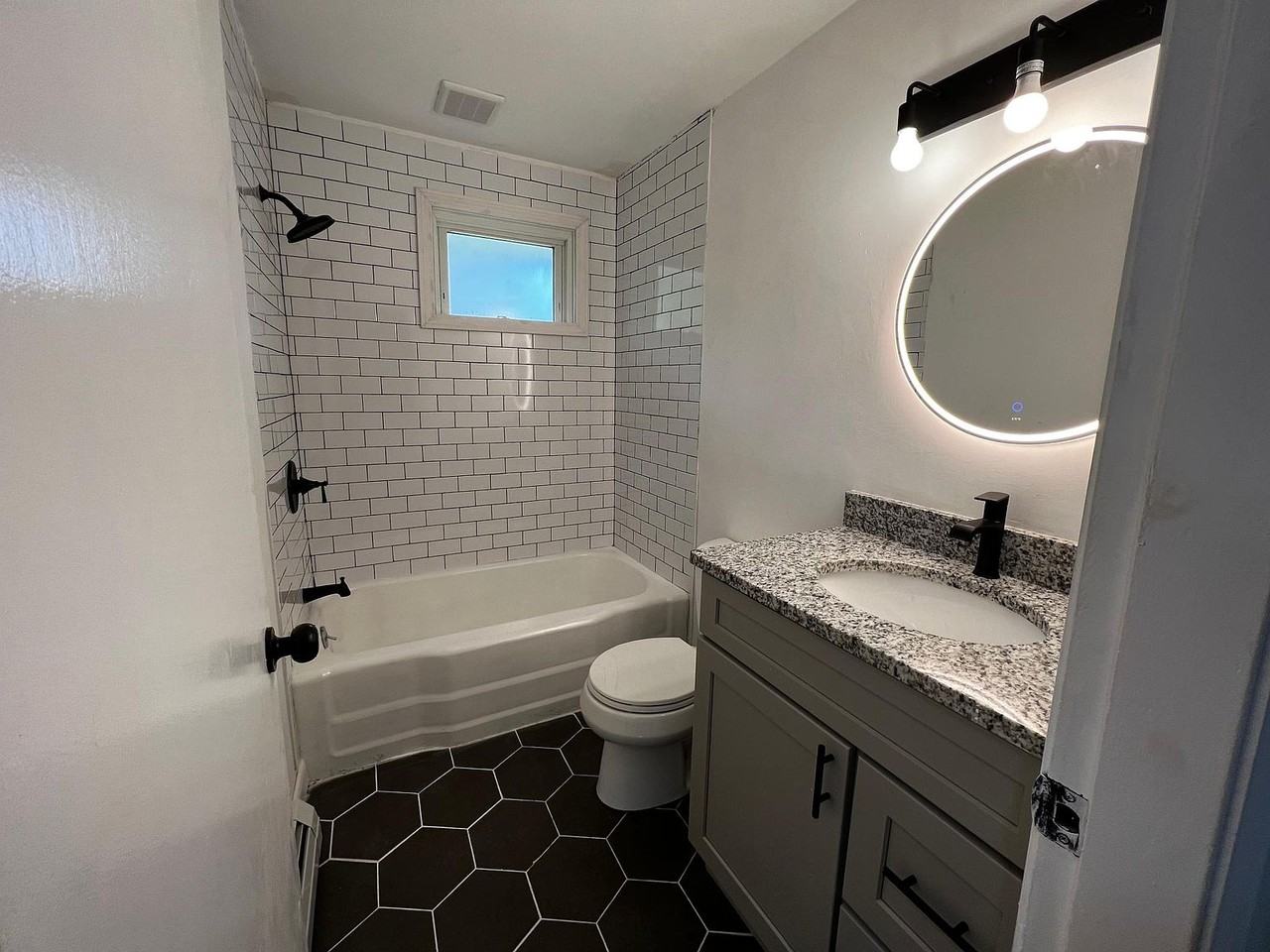 388 Burncoat St #NA - Photo 3 of 5