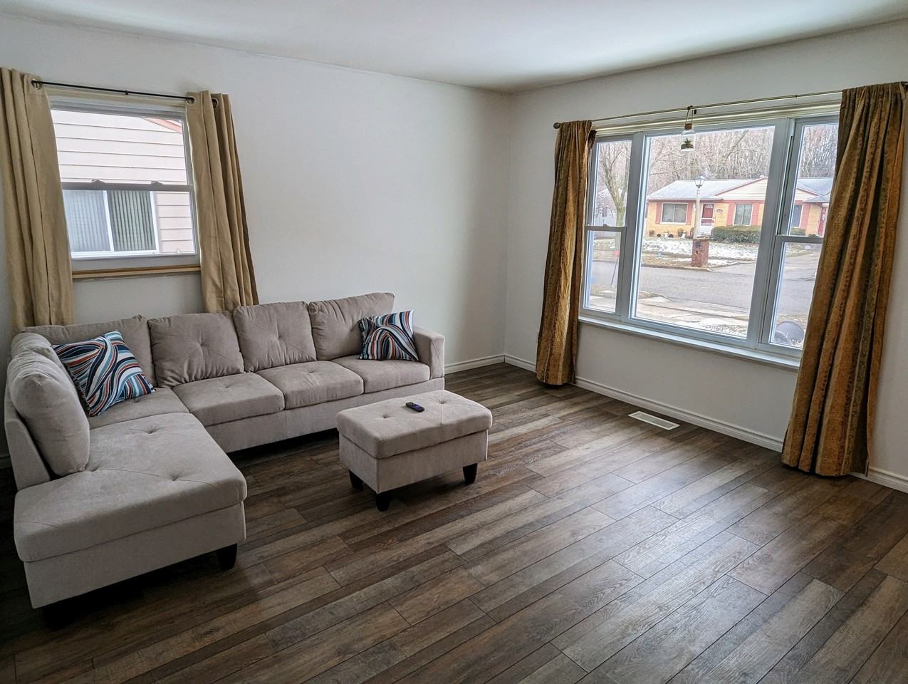 4001 Thackin Dr #4001 - Photo 3 of 11