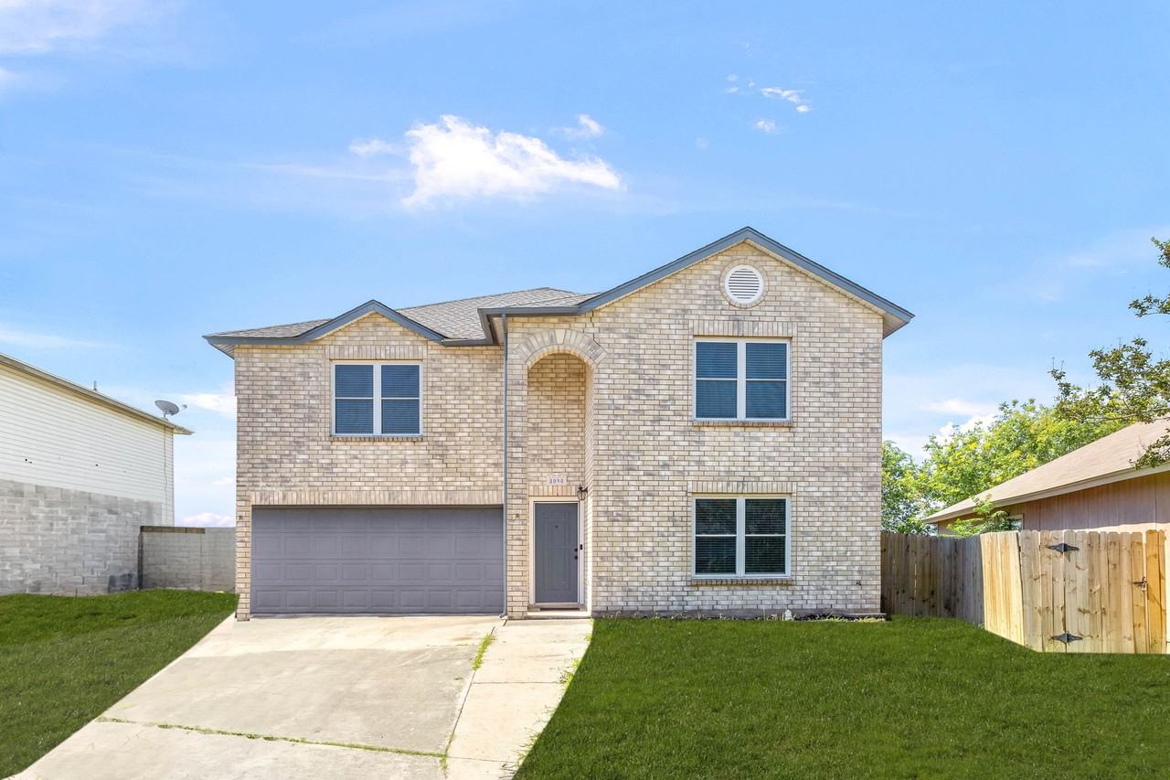 8090 Chestnut Ash Dr #1 - Photo 2 of 37
