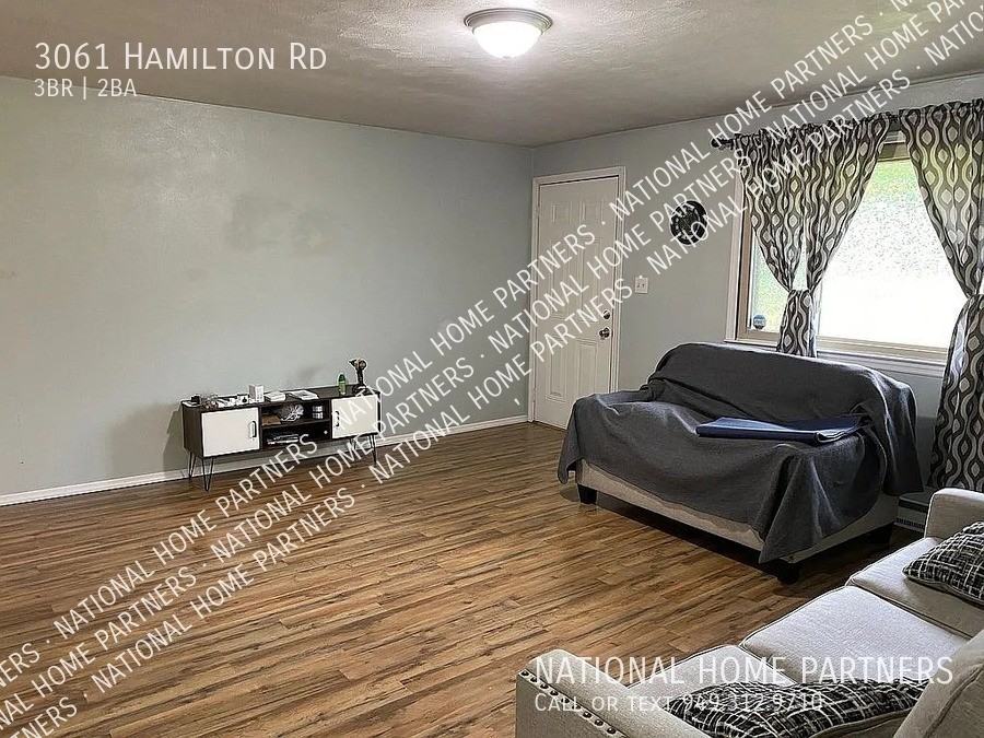 3061 Hamilton Rd - Photo 3 of 19