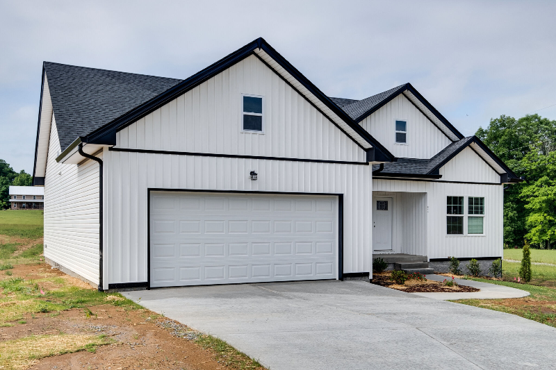 644 S Tunnel Rd - Photo 2 of 26