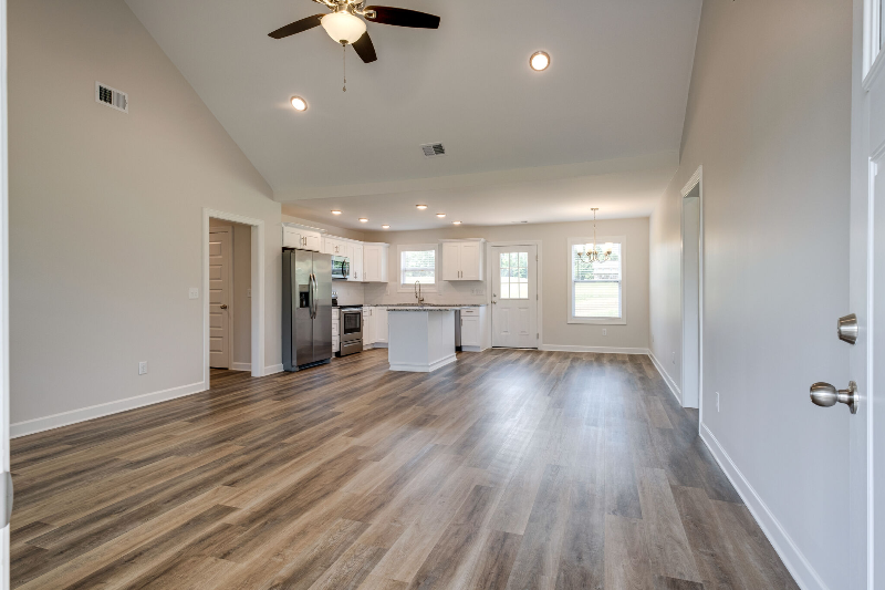 644 S Tunnel Rd - Photo 5 of 26