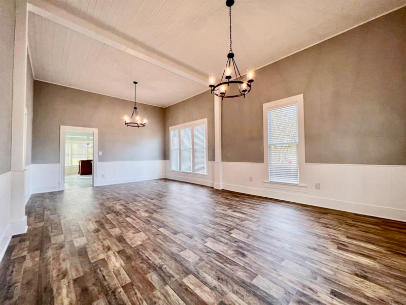 622 Holbrook St - Photo 2 of 20