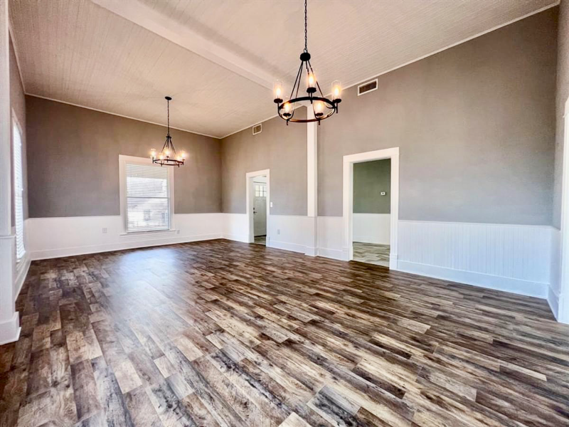 622 Holbrook St - Photo 3 of 20