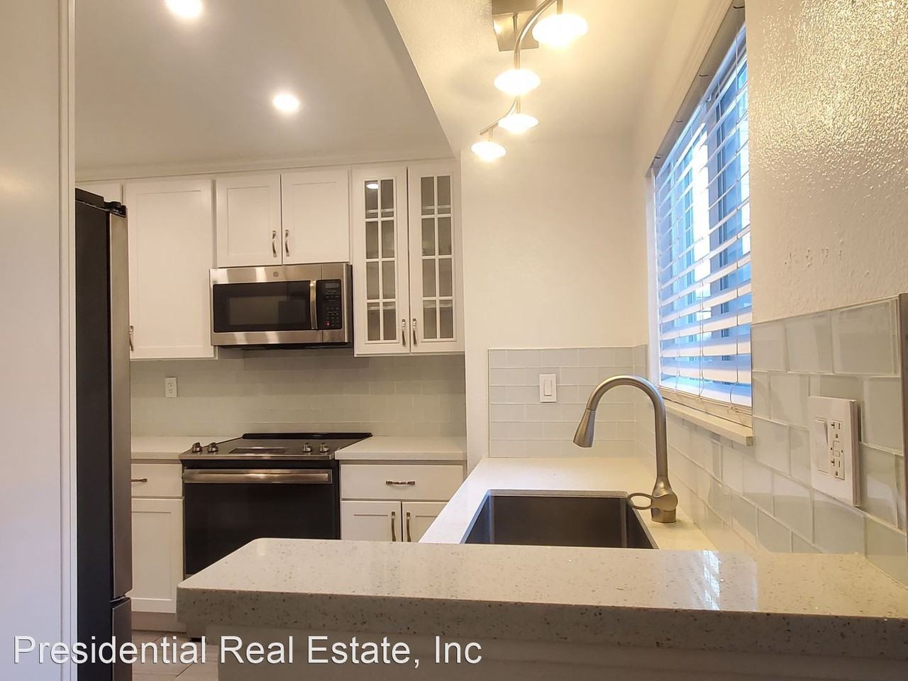 3190 Groth Ct - Photo 3 of 9