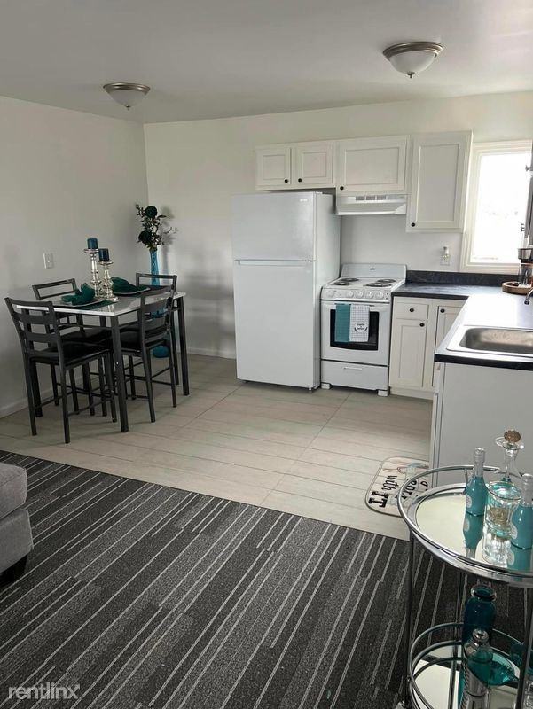 Avenue Apartments of Inkster LLC - Photo 2 of 4