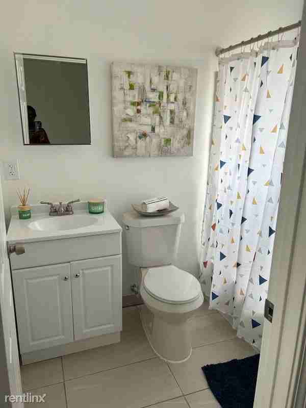 Avenue Apartments of Inkster LLC - Photo 3 of 4