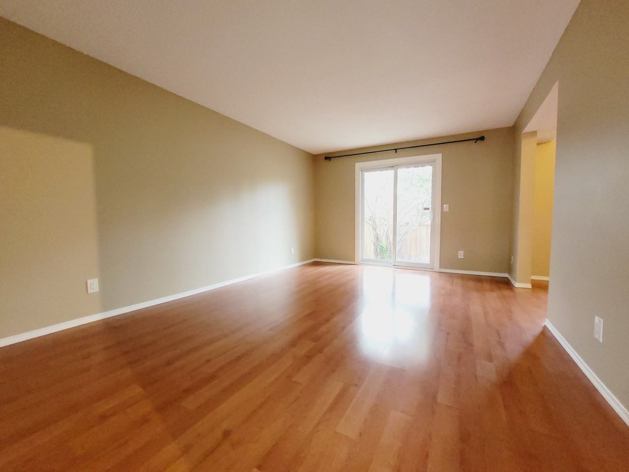 1735 Lakewood Rd S - Photo 3 of 29