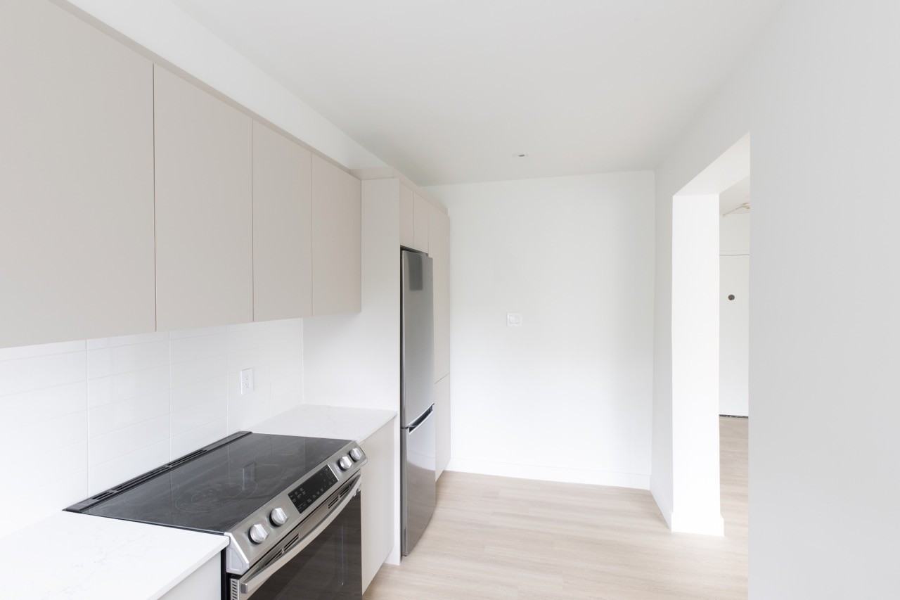 MACDONALD - Photo 3 of 13