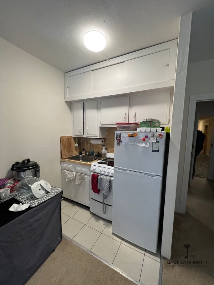 1217 Beacon St #207 - Photo 3 of 15