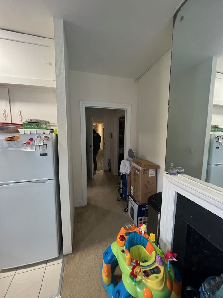 1217 Beacon St #207 - Photo 4 of 15