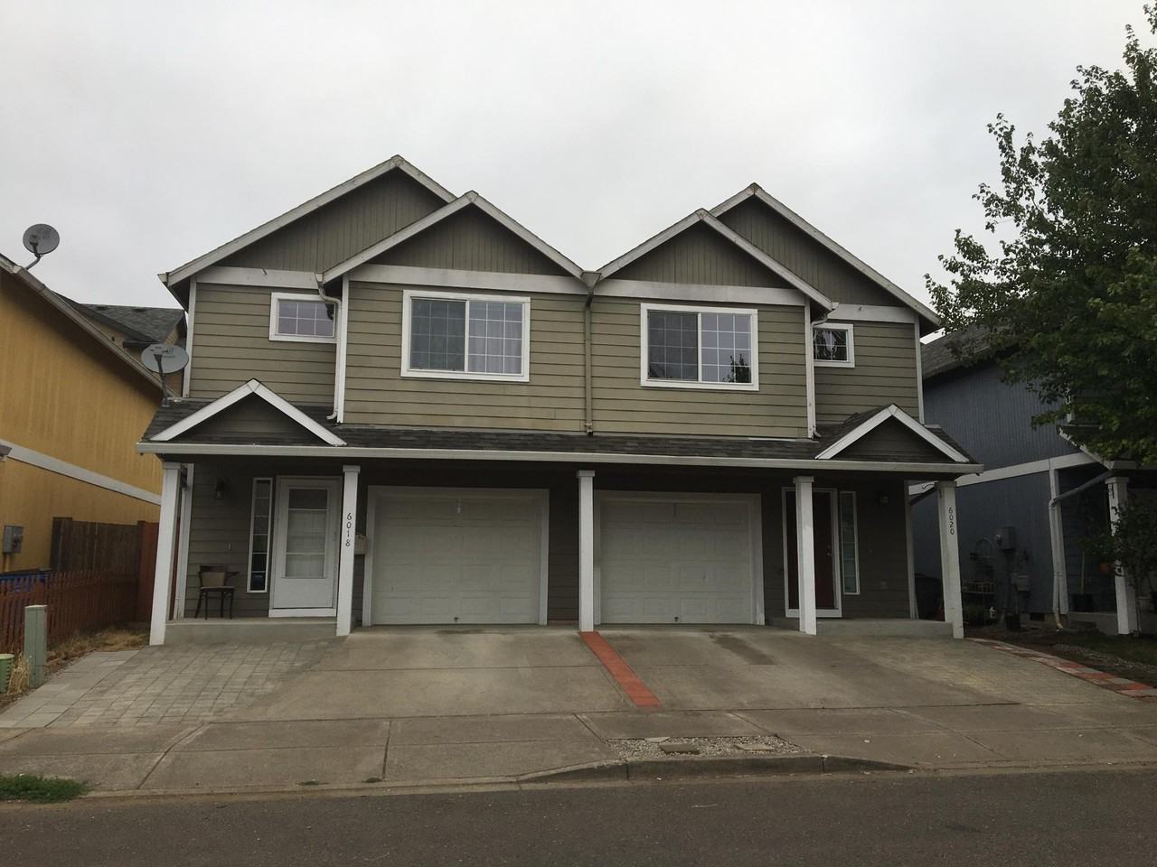 6020 Ne 33rd Cir #6020 - Photo 2 of 18