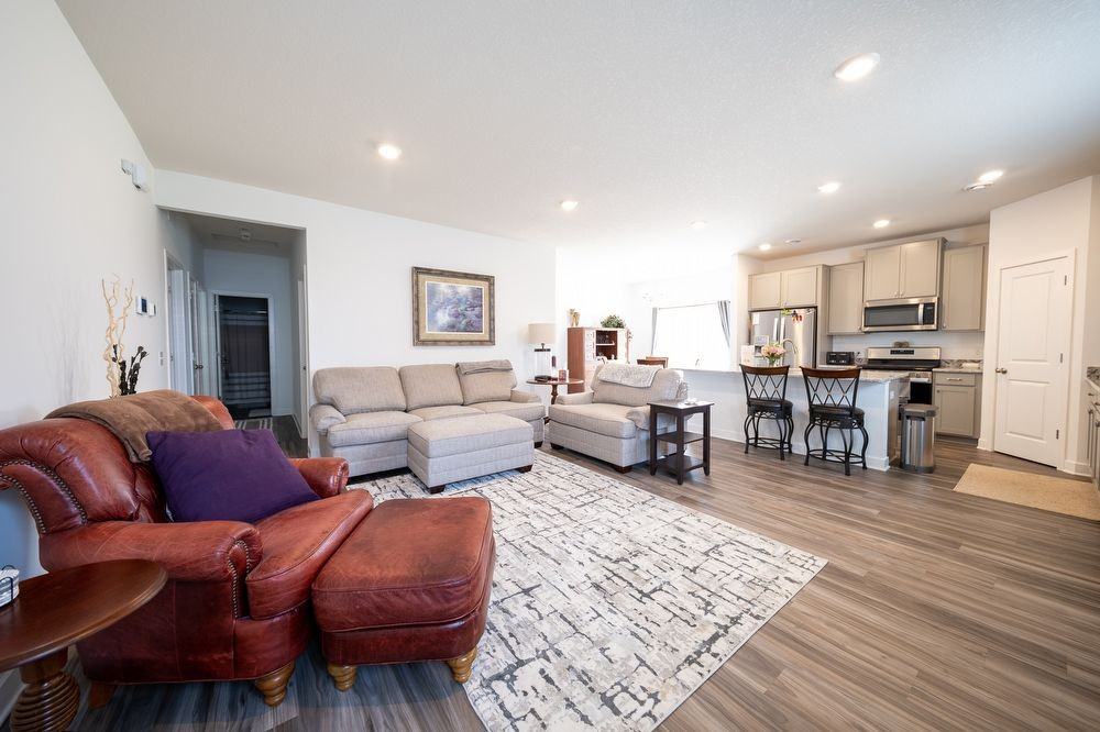 4839 Empress Ave N - Photo 3 of 22