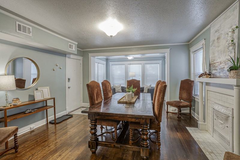 3402 Gillham Rd - Photo 7 of 40