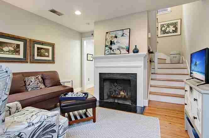 76 New Canaan Ave #1 - Photo 2 of 5