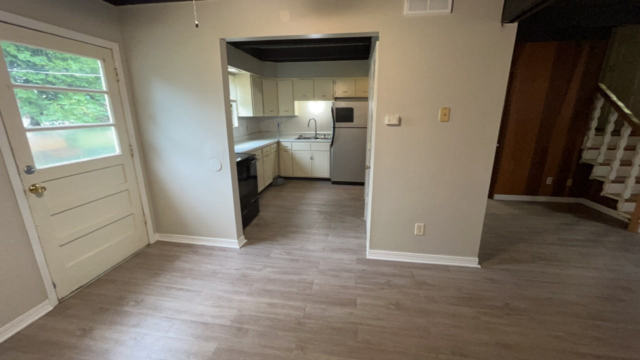 900 Windsor Harbor Rd #900 - Photo 3 of 7