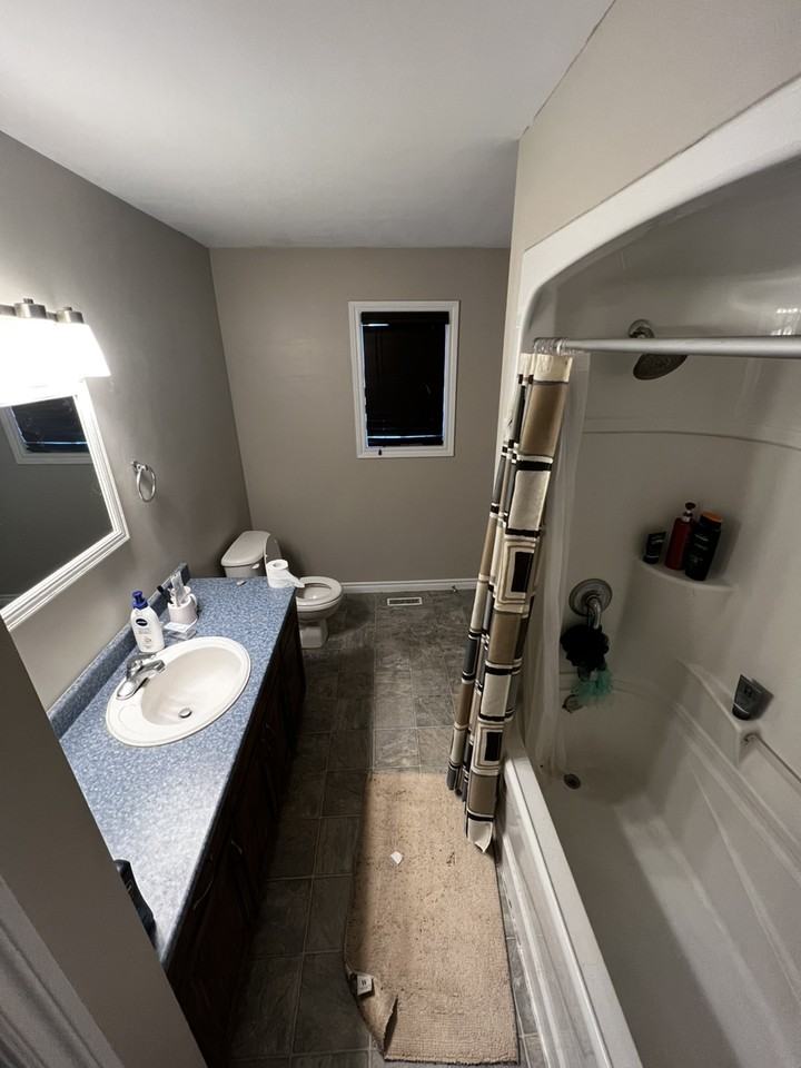 14 Lake Crt - Photo 3 of 4