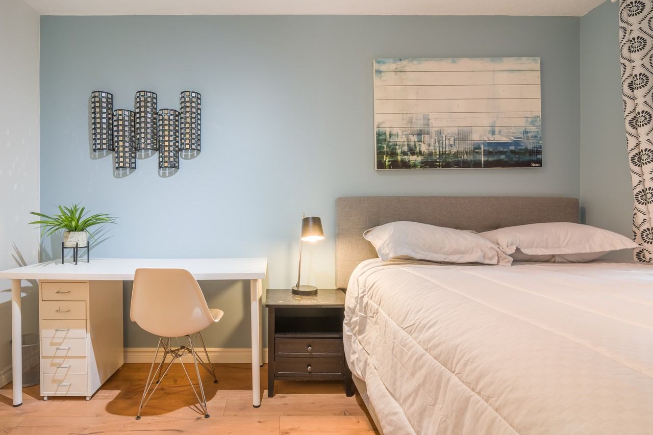 1669 Rue Joliette - Photo 4 of 20