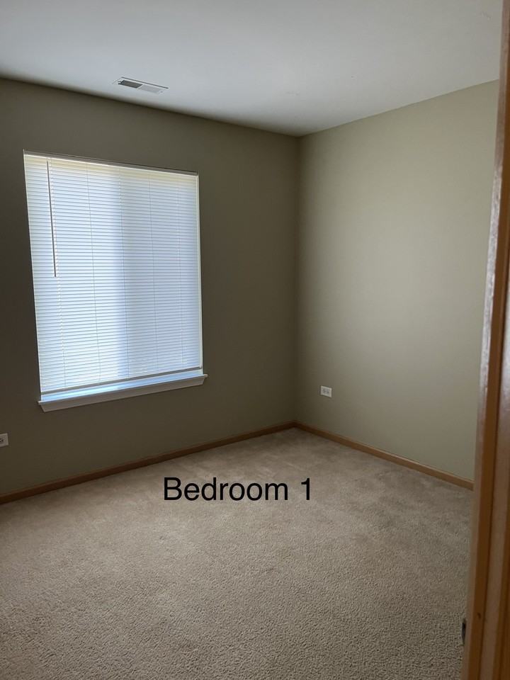 402 Alyssa St #402 - Photo 2 of 8