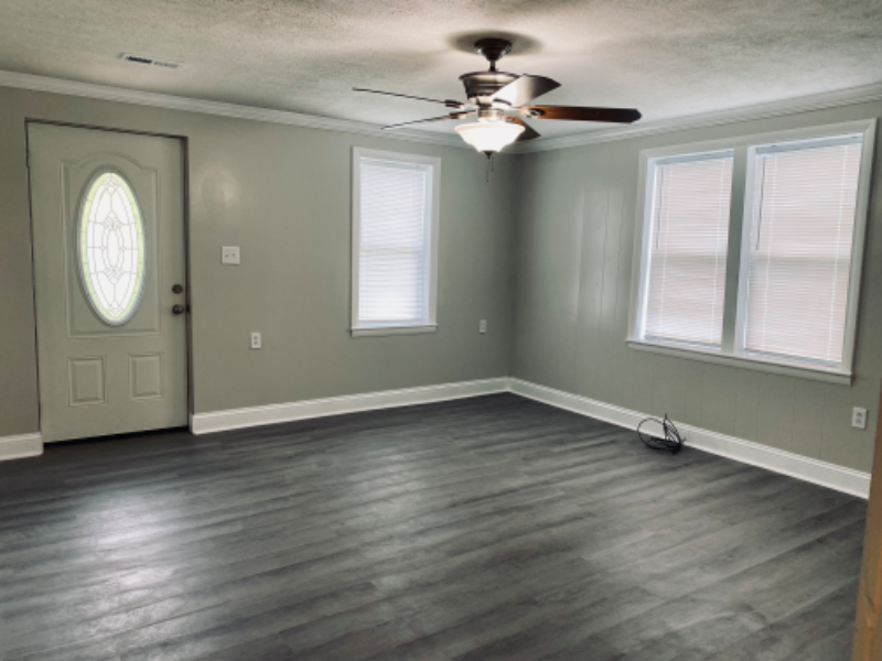 100 Rocky Ln - Photo 2 of 18