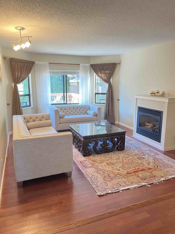 3342 Garibaldi Drive - Photo 2 of 18