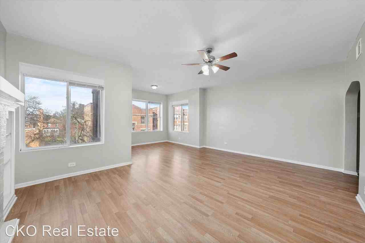 7043-45 S Clyde - Photo 3 of 15