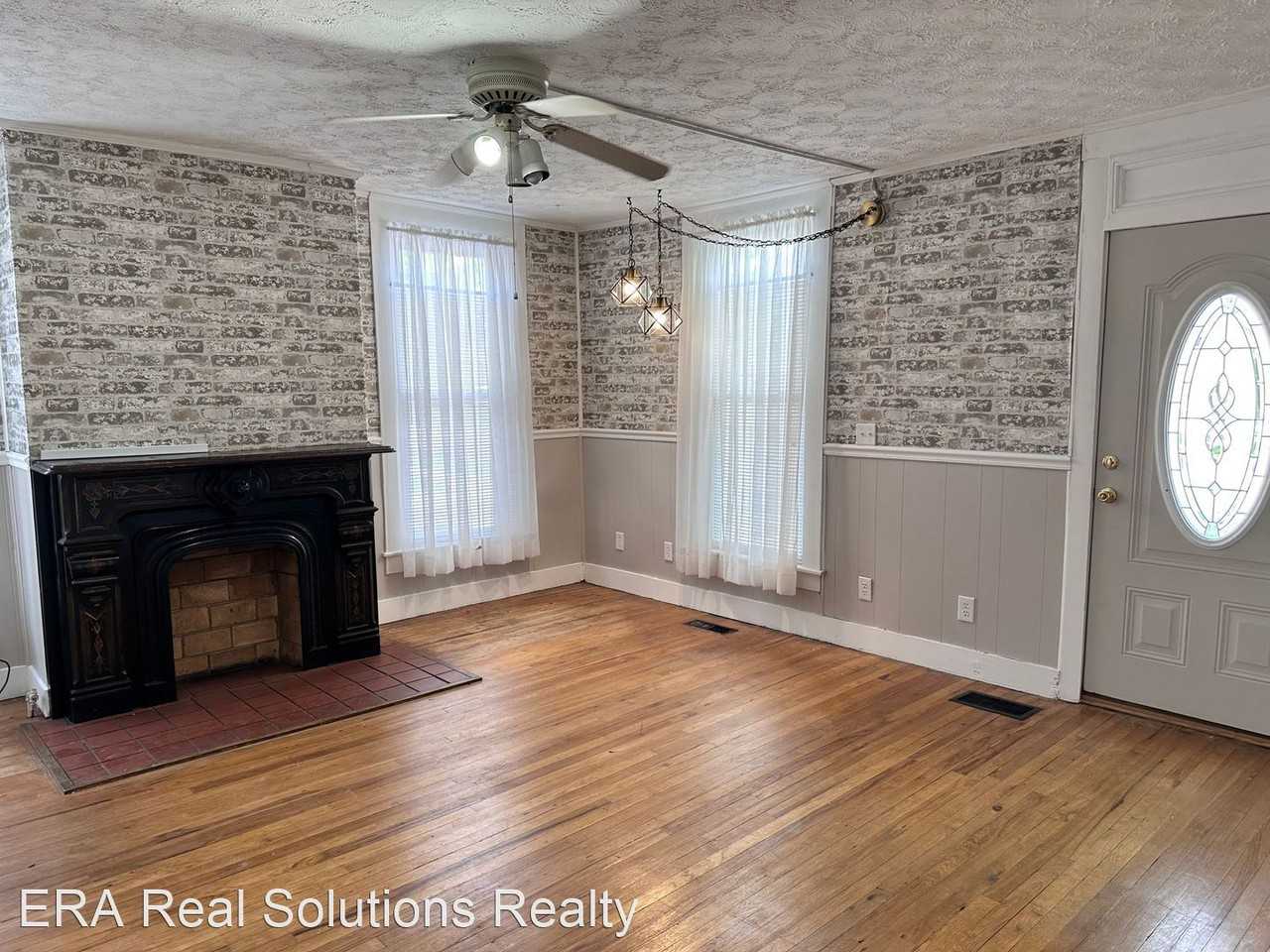 204 - 206 West Main St - Photo 3 of 7